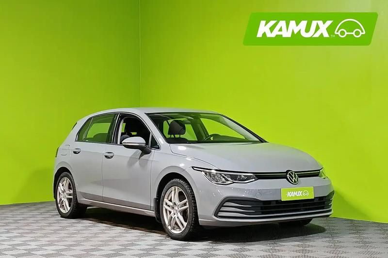 Hopea / harmaa Käytetty 2021 VW Golf Sedan | 19 490 € (Perustarjous) - Kuva 1/4