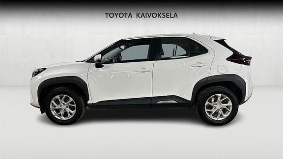 Käytetty Toyota Yaris Cross Active 116 HP (85 kW) 2024 Valkoinen Katumaasturi