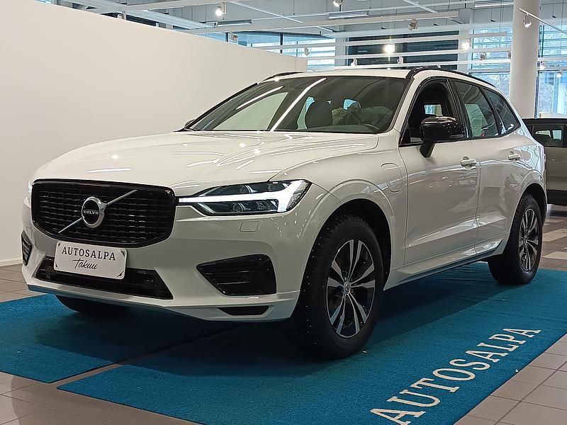 Valkoinen Käytetty 2021 Volvo XC60 R-Design Katumaasturi | 35 900 € (Perustarjous) - Kuva 1/3
