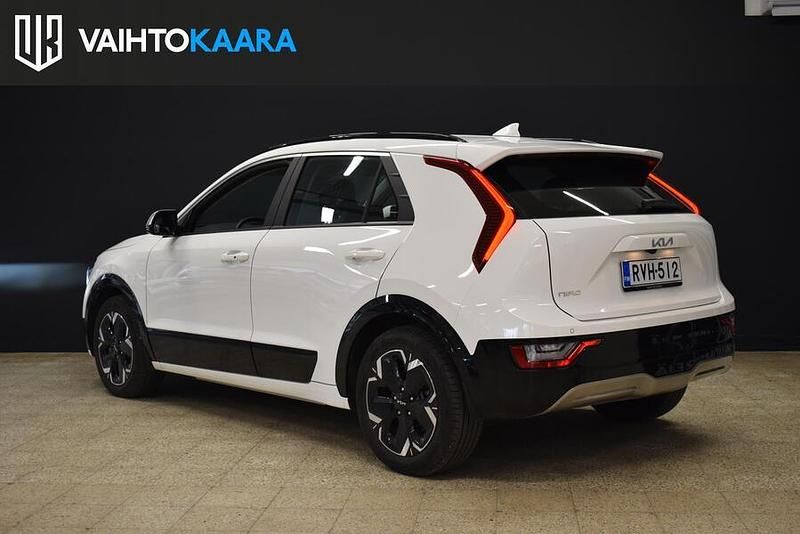 Käytetty Kia e-Niro EX 150 kW (204 HP) 2023 Katumaasturi