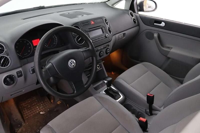 Käytetty VW Golf Plus Cross 116 HP (85 kW) 2006 Tila-auto