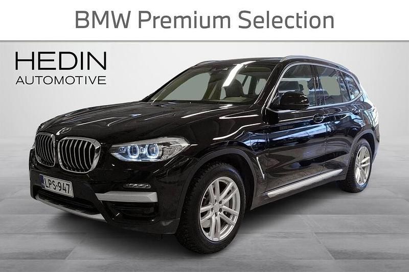 Musta Käytetty 2021 BMW X3 xLine Katumaasturi | 30 900 € (Hyvä tarjous) - Kuva 1/3