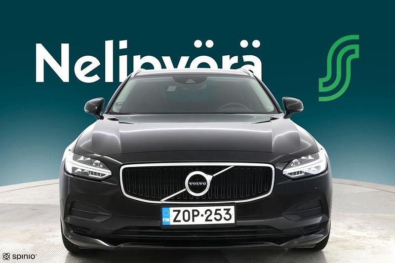 Käytetty Volvo V90 Momentum 150 HP (110 kW) 2018 Farmari
