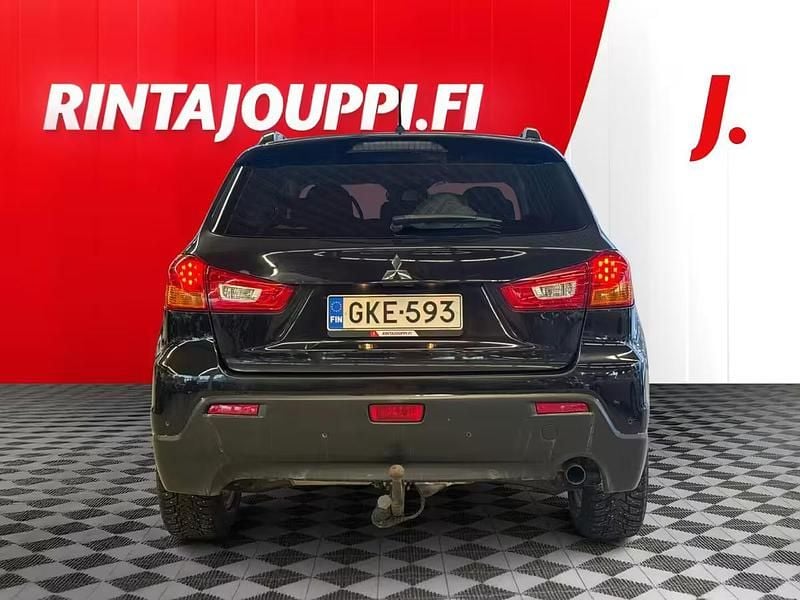 Käytetty Mitsubishi ASX Invite 150 HP (110 kW) 2011 Musta Katumaasturi