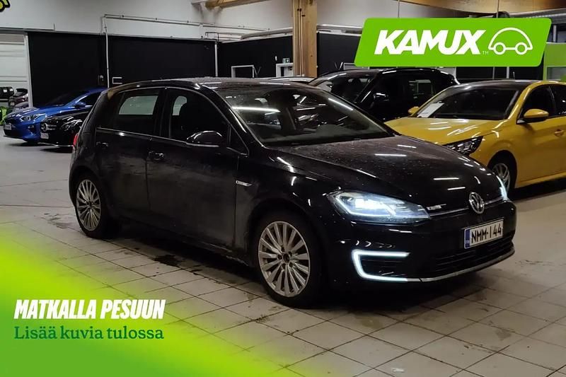 Käytetty VW Golf 100 kW (136 HP) 2019 Musta Sedan