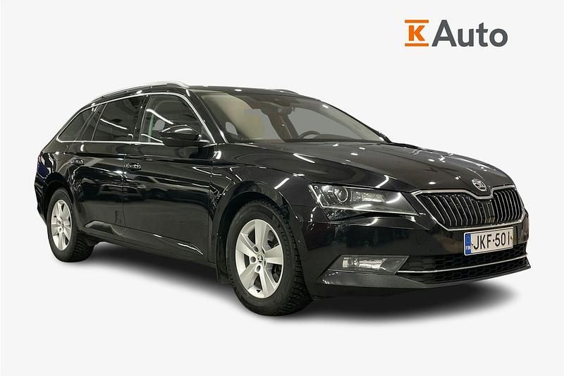 Musta Käytetty 2017 Skoda Superb Style Farmari | 12 800 € (Perustarjous) - Kuva 1/3
