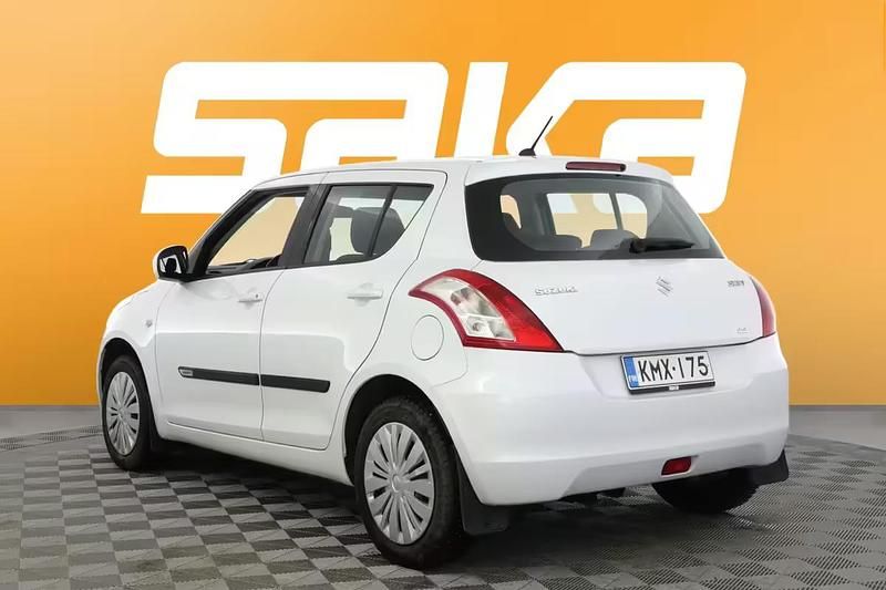 Käytetty Suzuki Swift GL 94 HP (69 kW) 2014 Viistoperä