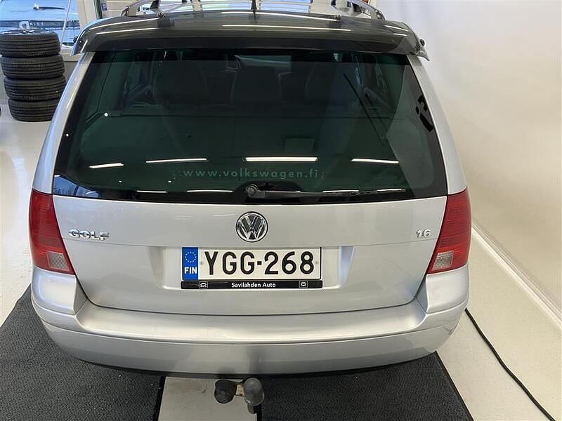 Käytetty VW Golf V 105 HP (77 kW) 2007 Harmaa Farmari
