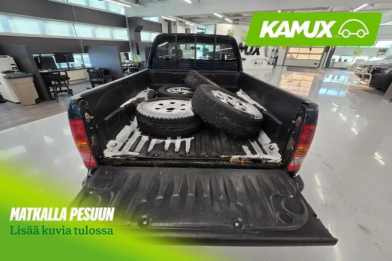 Käytetty Toyota HiLux 120 HP (88 kW) 2008 Vihreä Nouto