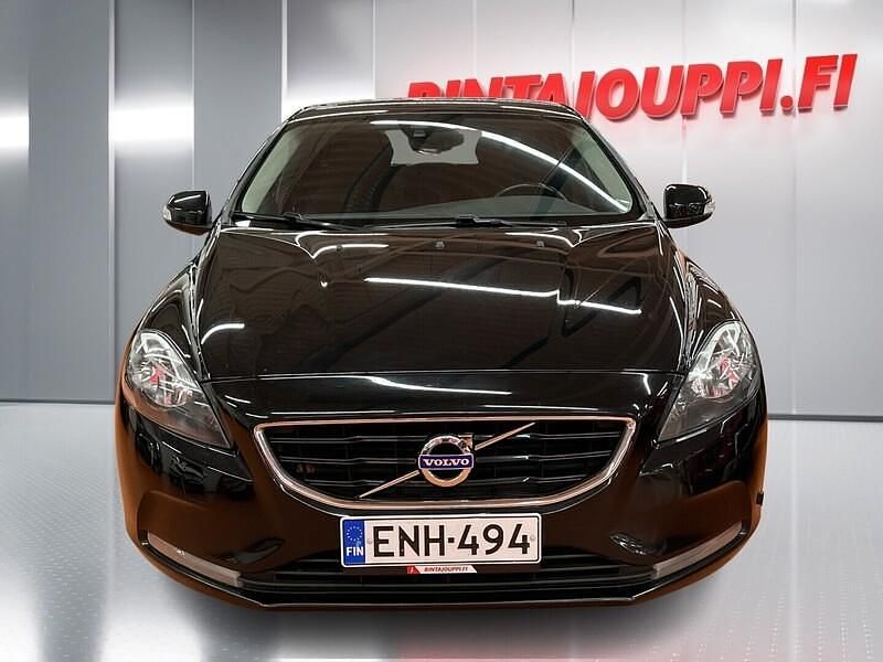 Käytetty Volvo V40 122 HP (89 kW) 2015 Viistoperä