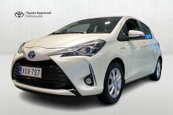 084 glacier pearl wh Käytetty 2018 Toyota Yaris Active Viistoperä | 15 790 € (Perustarjous) - Kuva 1/4