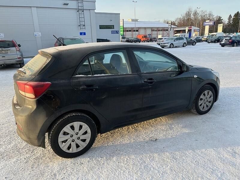 Käytetty Kia Rio LX 84 HP (61 kW) 2019 Viistoperä