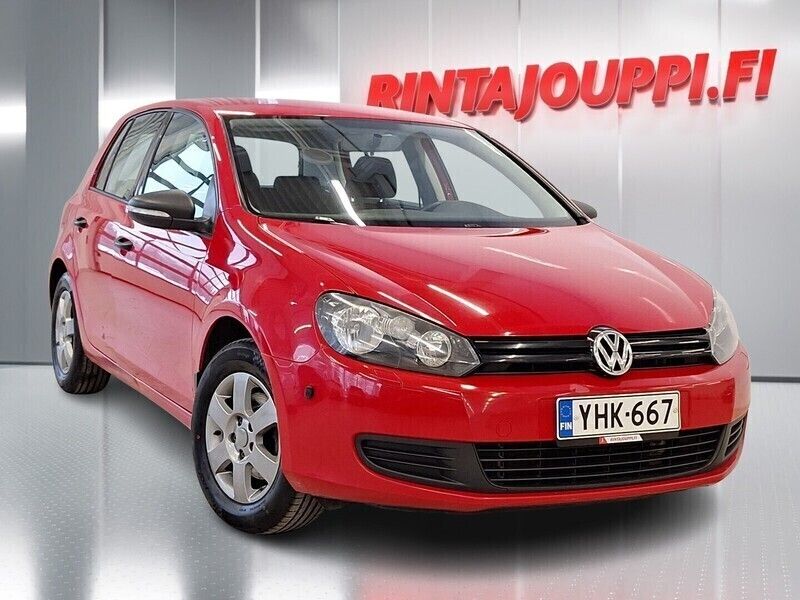 Punainen Käytetty 2011 VW Golf VI Trendline Viistoperä | 4 950 € (Hieman kallis) - Kuva 1/3