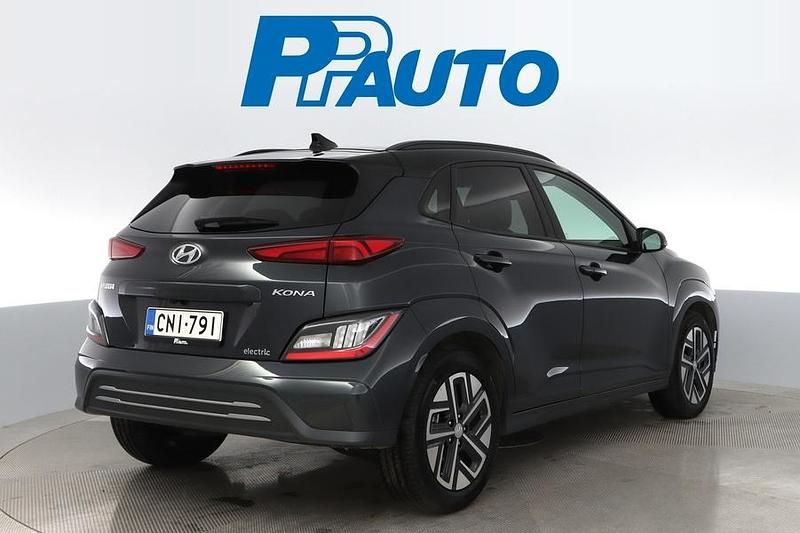 Käytetty Hyundai Kona Style 250 kW (340 HP) 2023 Harmaa Katumaasturi