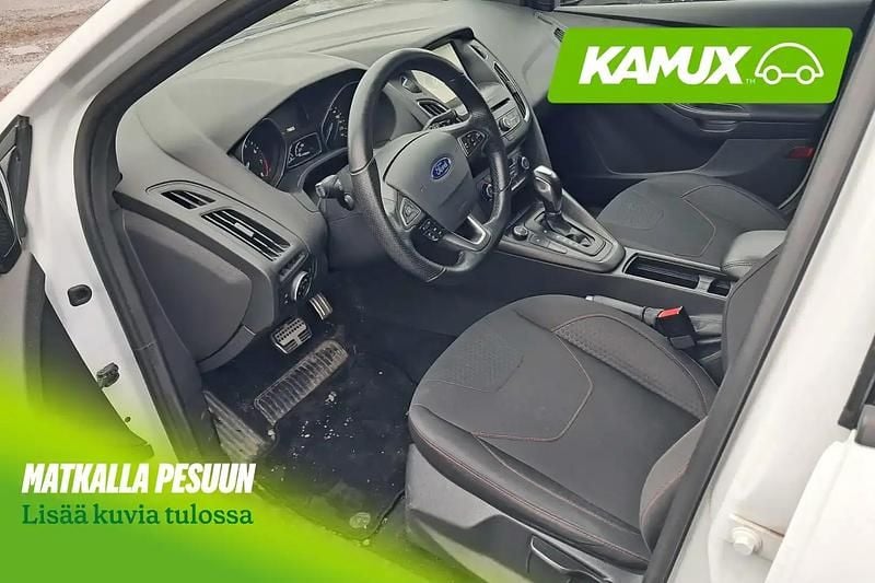 Käytetty Ford Focus ST-Line 125 HP (91 kW) 2017 Valkoinen Farmari
