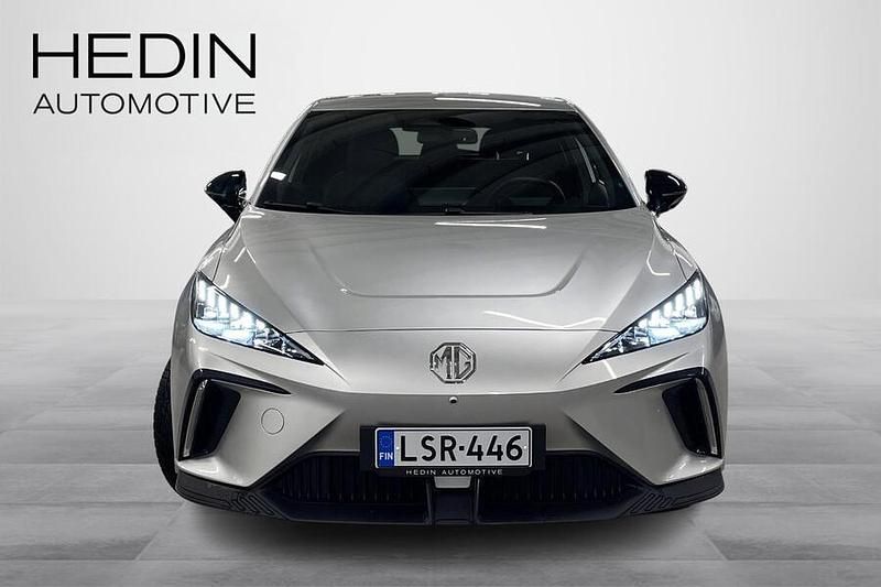 Käytetty MG MG4 EV Luxury 150 kW (204 HP) 2025 Viistoperä