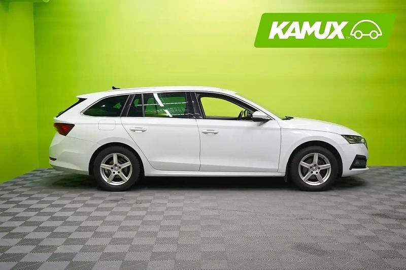 Käytetty Skoda Octavia Style 150 HP (110 kW) 2021 Valkoinen Farmari