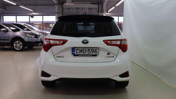 Käytetty Toyota Yaris Sport 99 HP (72 kW) 2019 Valkoinen Viistoperä