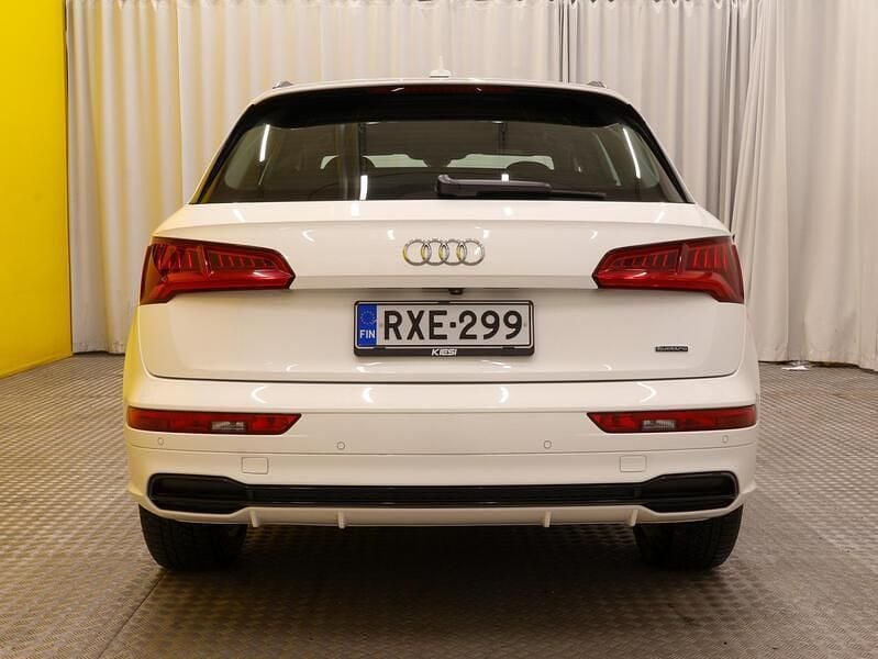 Käytetty Audi Q5 S-Line 252 HP (185 kW) 2020 Katumaasturi