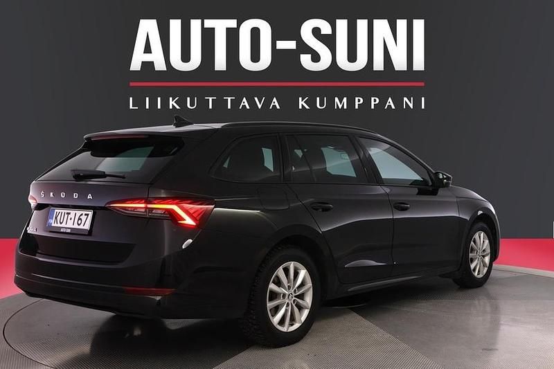 Käytetty Skoda Octavia G-TEC Style 131 HP (96 kW) 2022 Musta Farmari