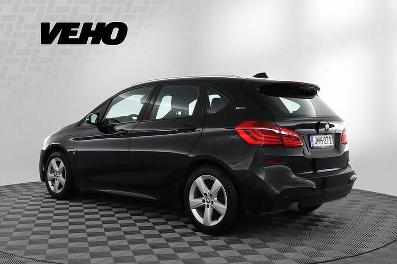 Käytetty BMW 225 Active Tourer M Sport 224 HP (164 kW) 2017 Musta Tila-auto