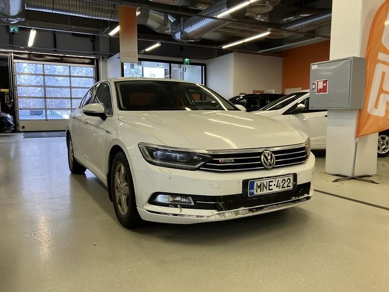 Käytetty VW Passat Comfortline 190 HP (139 kW) 2018 Sedan