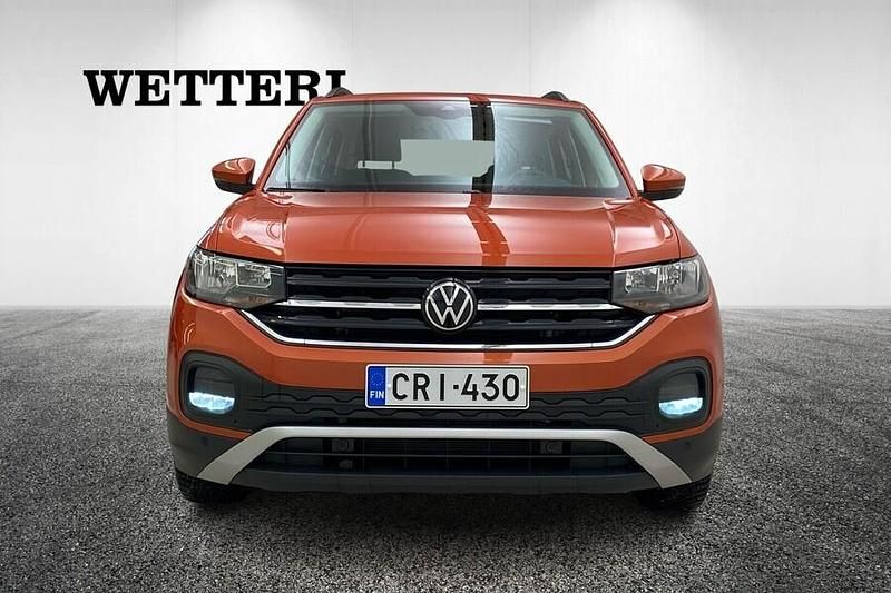 Käytetty VW T-Cross Business 110 HP (80 kW) 2023 Oranssi Katumaasturi