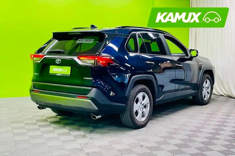 Käytetty Toyota RAV4 Hybrid Executive 222 HP (163 kW) 2020 Sininen Katumaasturi