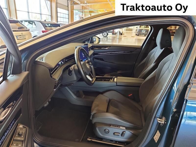 Käytetty VW ID.7 Pro 210 kW (286 HP) 2023 Sininen Viistoperä