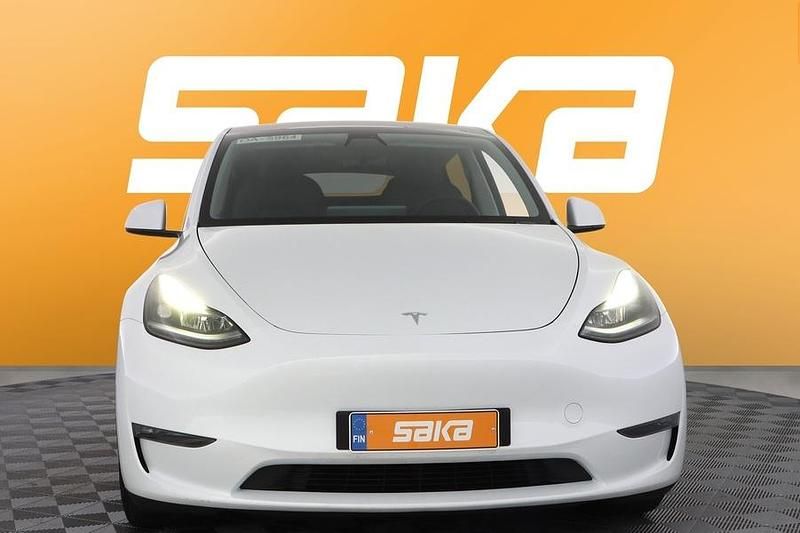 Käytetty Tesla Model Y Performance 336 kW (457 HP) 2023 Katumaasturi