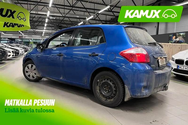 Käytetty Toyota Auris Terra 132 HP (97 kW) 2010 Sininen Viistoperä