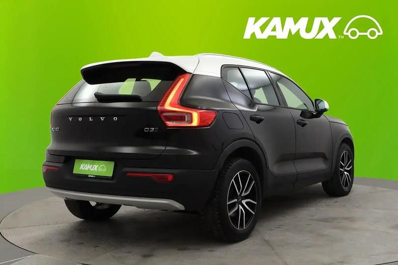 Käytetty Volvo XC40 Business Edition 150 HP (110 kW) 2018 Musta Katumaasturi