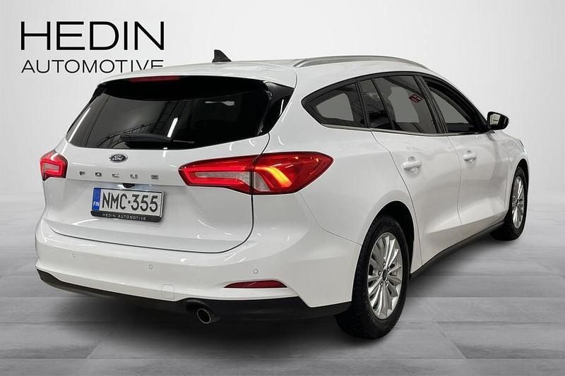 Käytetty Ford Focus Titanium 125 HP (91 kW) 2021 Farmari