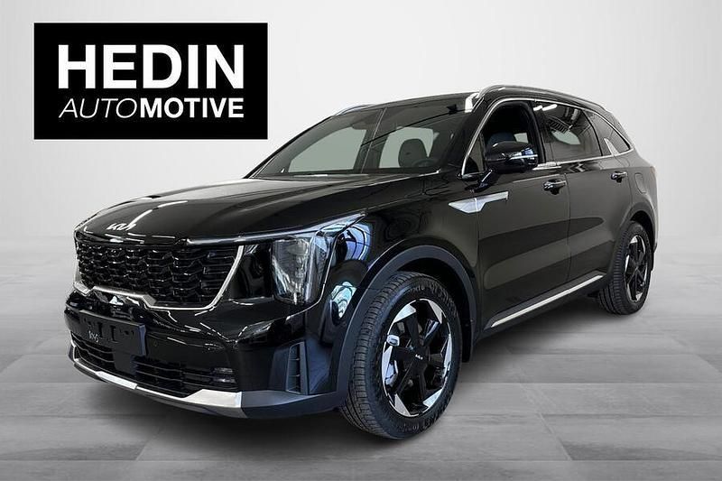 Musta Käytetty 2025 Kia Sorento Premium Katumaasturi | 52 800 € (Kallis) - Kuva 1/4