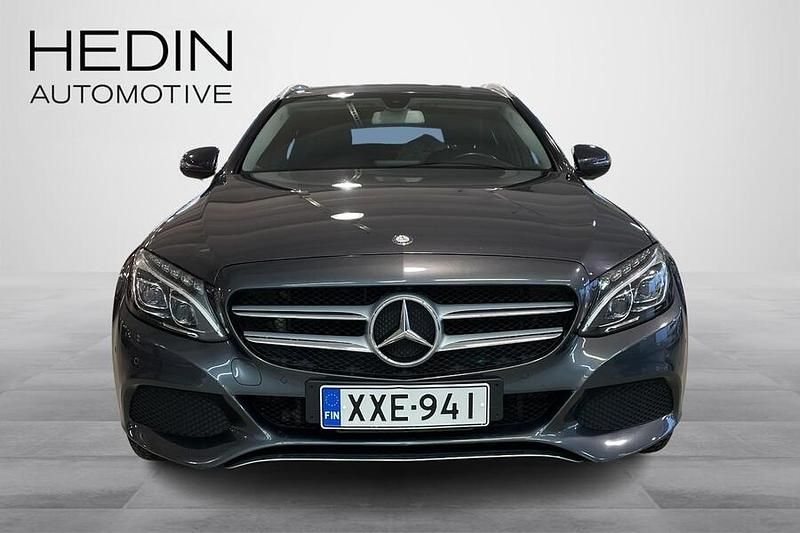 Käytetty Mercedes C350e Business 211 HP (155 kW) 2015 Harmaa Farmari