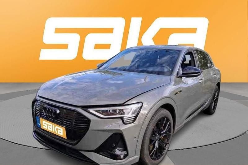 Käytetty 2023 Audi e-tron Black Edition Katumaasturi | 35 900 € (Hyvä tarjous) - Kuva 1/4