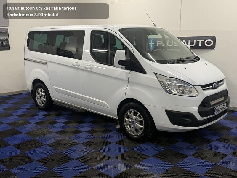 Käytetty Ford Tourneo 155 HP (114 kW) 2015 Tila-auto