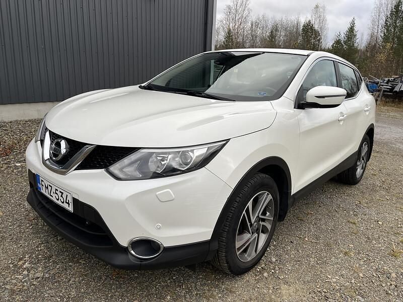 Käytetty 2015 Nissan Qashqai Acenta Katumaasturi | 9 900 € (Perustarjous) - Kuva 1/4