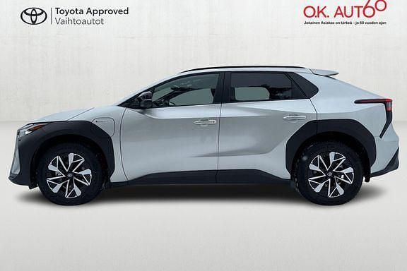 Käytetty Toyota bZ4X Edition 252 kW (343 HP) 2024 Sininen Katumaasturi