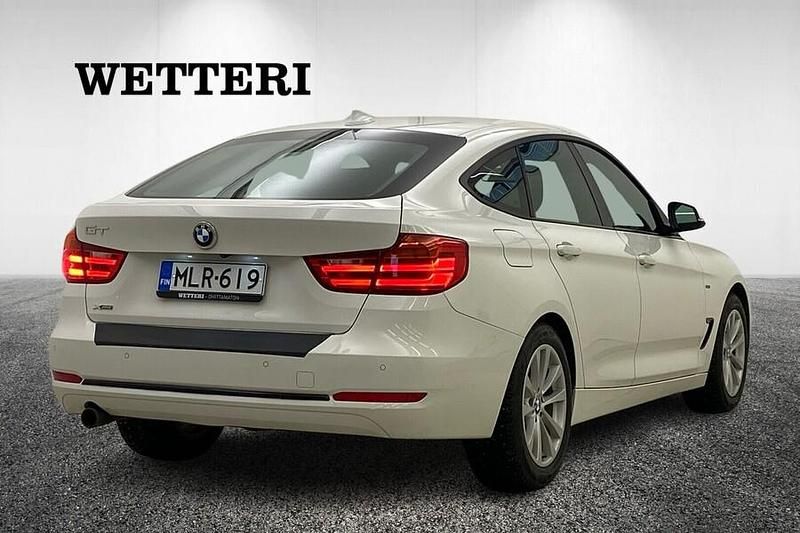 Käytetty BMW 320 Gran Turismo Sport Line 184 HP (135 kW) 2013 Valkoinen Sedan