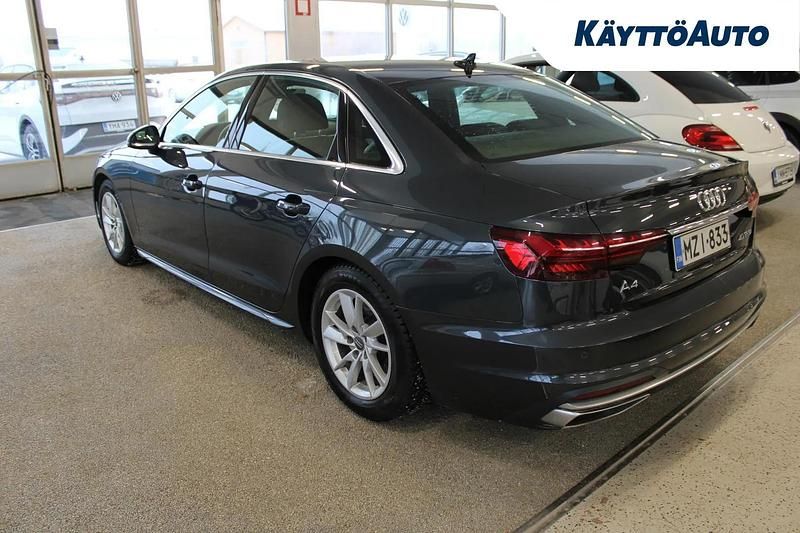 Käytetty Audi A4 Business 204 HP (150 kW) 2021 Harmaa Sedan