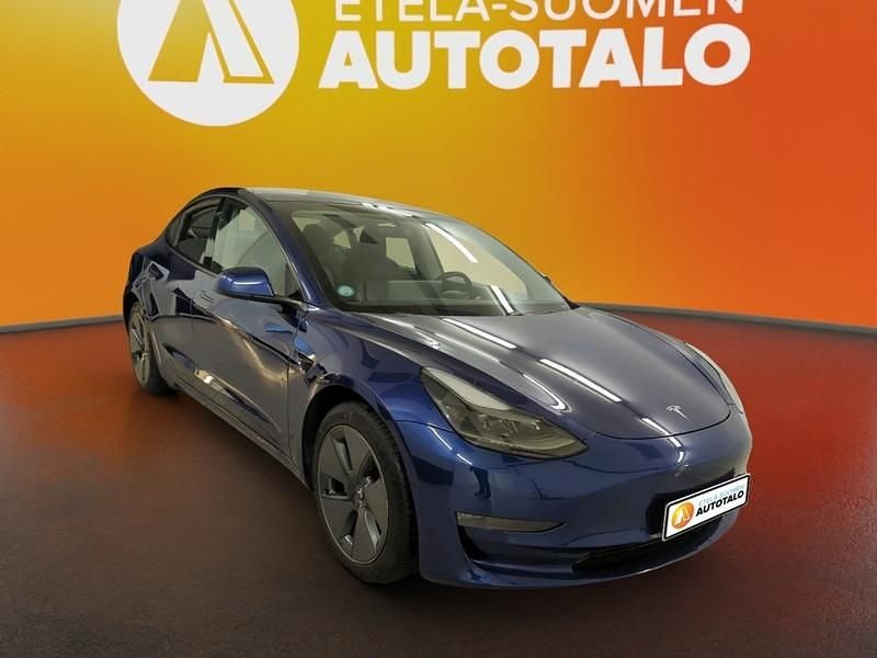 Käytetty Tesla Model 3 339 kW (462 HP) 2021 Sininen Sedan
