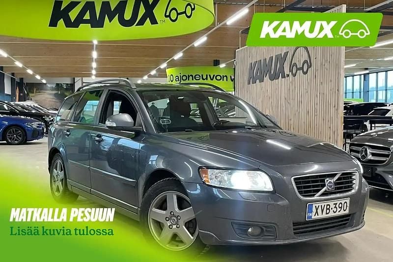Käytetty Volvo V50 Momentum 136 HP (100 kW) 2010 Hopea / harmaa Farmari