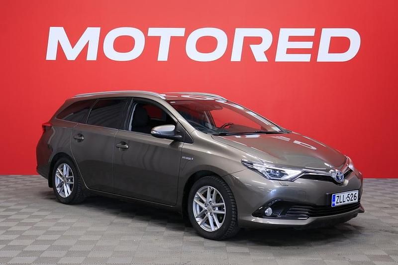 Käytetty Toyota Auris Touring Sports Active 99 HP (72 kW) 2017 Farmari