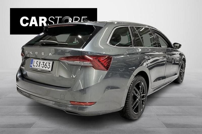 Käytetty Skoda Octavia Style 204 HP (150 kW) 2021 Farmari