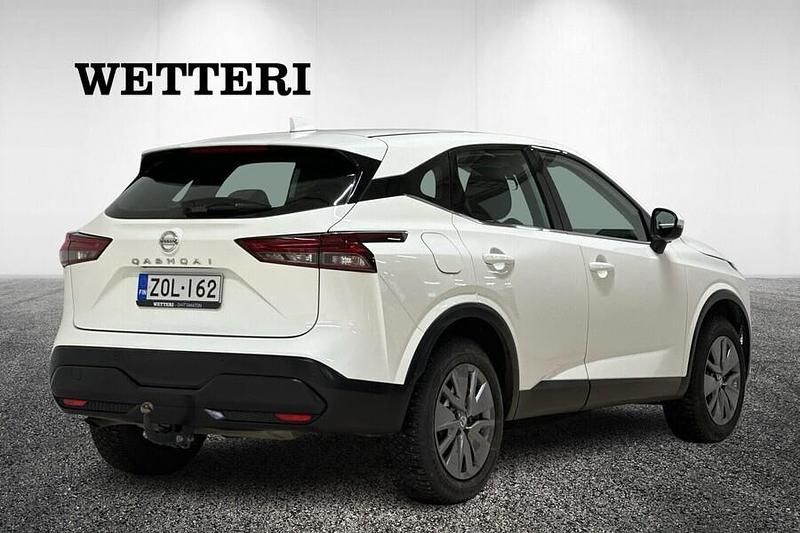 Käytetty Nissan Qashqai Visia 140 HP (102 kW) 2022 Valkoinen Katumaasturi
