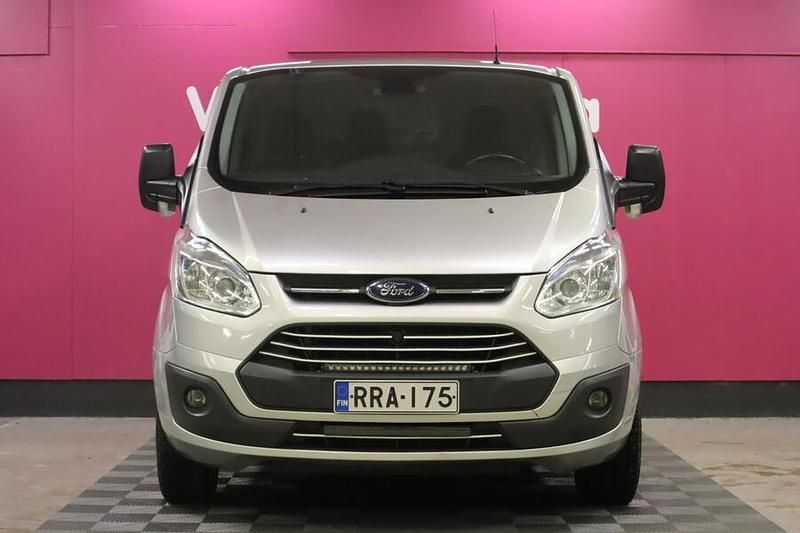 Käytetty Ford Transit Custom Trend 125 HP (91 kW) 2013 Van