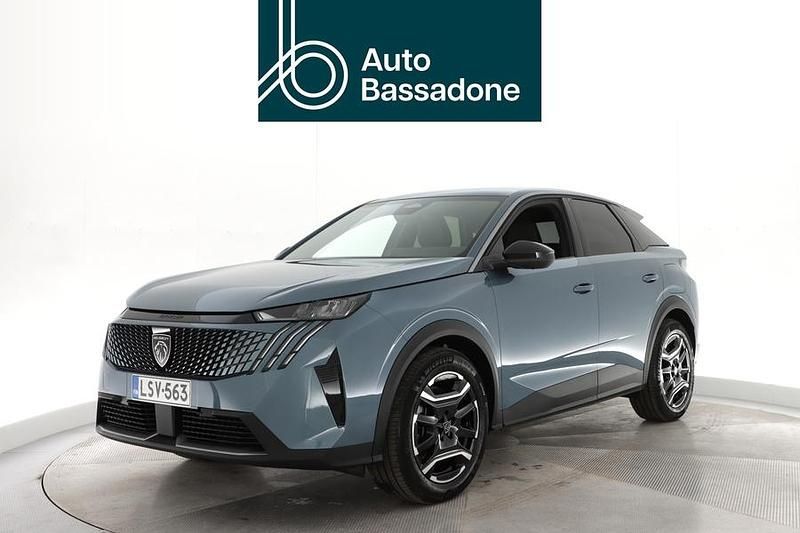 Käytetty Peugeot e-3008 Allure 155 kW (211 HP) 2024 Katumaasturi