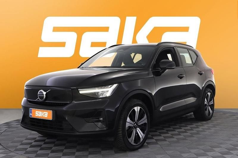 Käytetty Volvo XC40 Plus 300 kW (408 HP) 2023 Katumaasturi