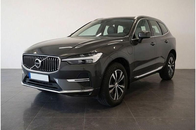 Harmaa Käytetty 2022 Volvo XC60 Inscription Katumaasturi | 39 900 € (Hieman kallis) - Kuva 1/3